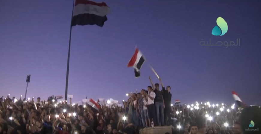 Photo of العراقيون يسافرون إلى الموصل للاحتفال بعيد الفطر تضامنًا مع أهله